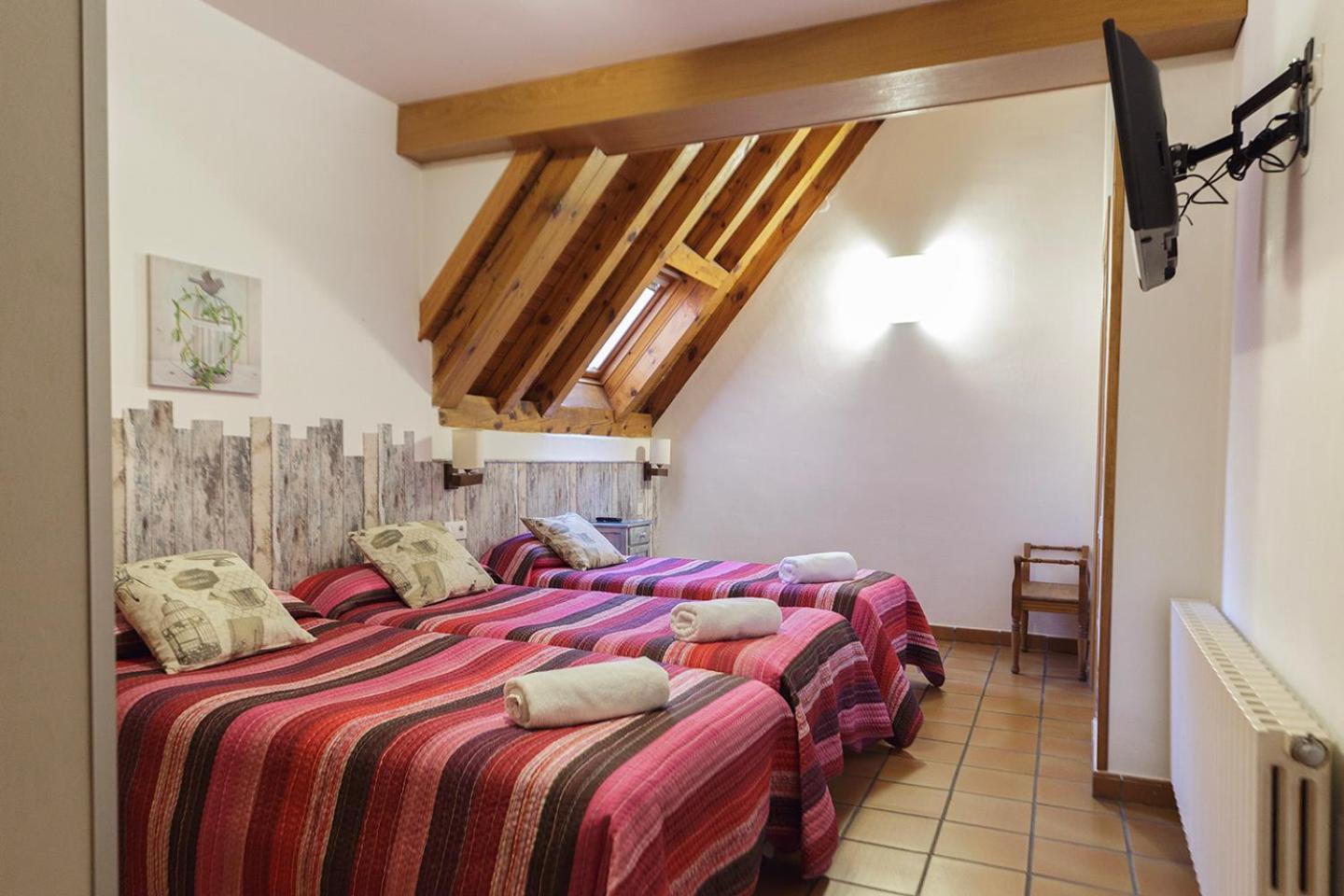 Hotel Lamoga Llavorsi Luaran gambar